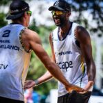 Evandro e Arthur vão às quartas do Mundial de Vôlei de Praia
