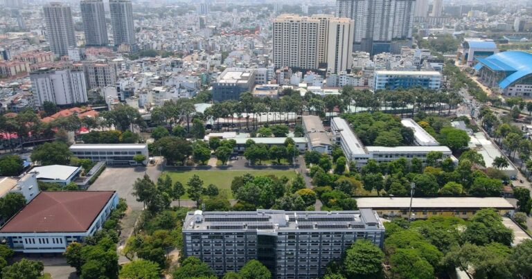 Propostas relacionadas ao campus Ly Thuong Kiet da Universidade de Tecnologia da Cidade de Ho Chi Minh.