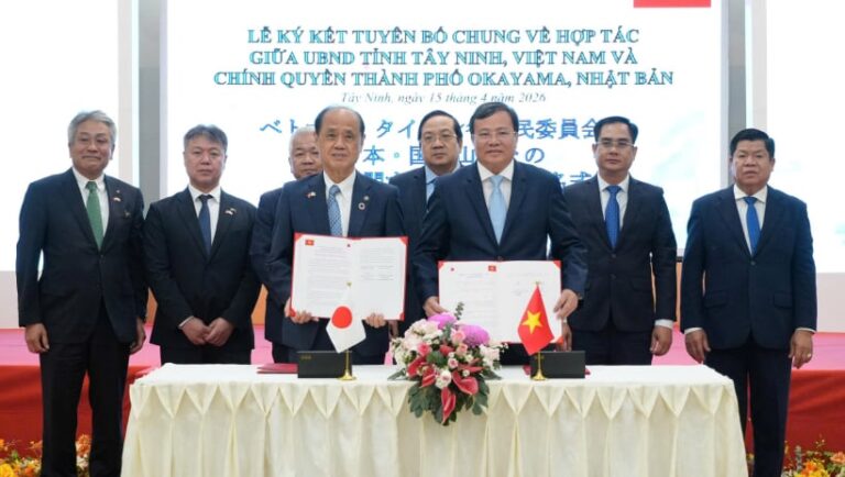 Tay Ninh reforça a promoção de investimentos e a cooperação em tecnologia e energia limpa no Japão.